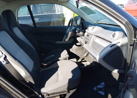 2013 Smart Fortwo Pure из США, поврежденный, VIN WMEEJ3BA8DK717705